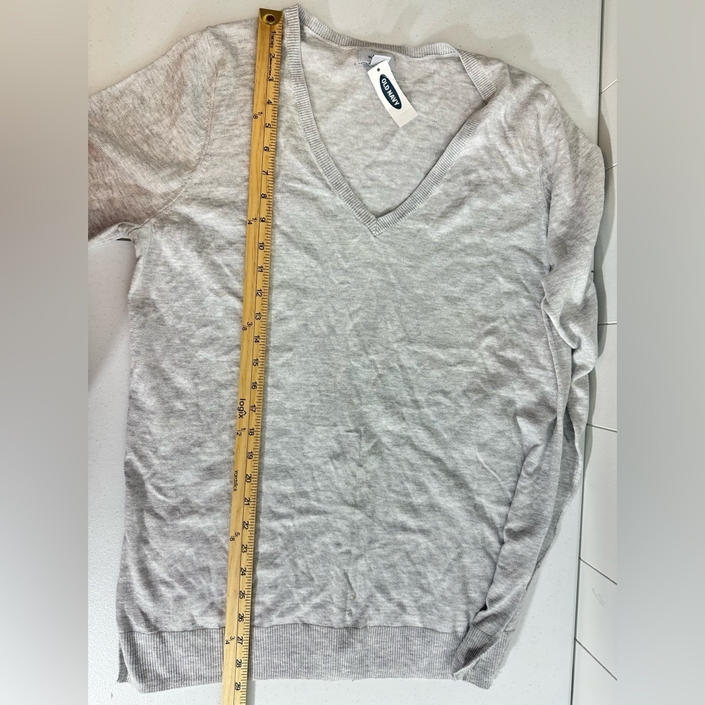 NWT Old Navy XL Tall V-Neck Sweater Womens Long Sleeve Knit Sweater Light Gray - Picture 7 of 7